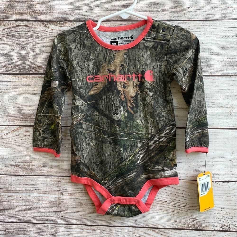 NEW WITH TAGS CARHARTT INFANT GIRLS’ CAMO ONESIE